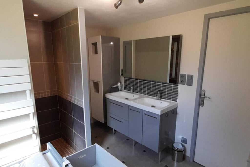 Maison En Colombage Renovee La Fontenelle  Экстерьер фото